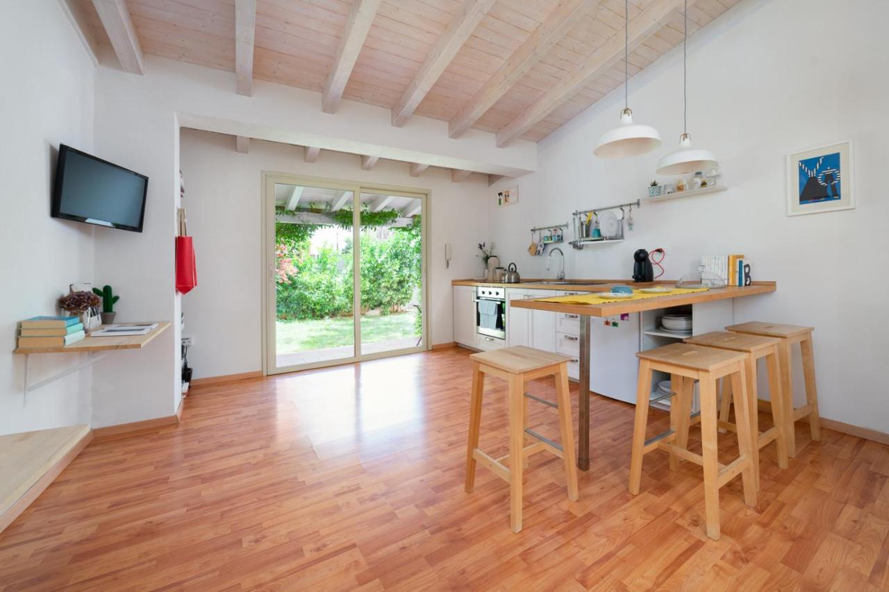 パレルモ Bed And Book Giusino Bed & Breakfast エクステリア 写真